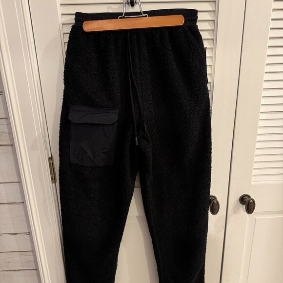 NWT black Sherpa Sweatpants - Picture 3 of 7